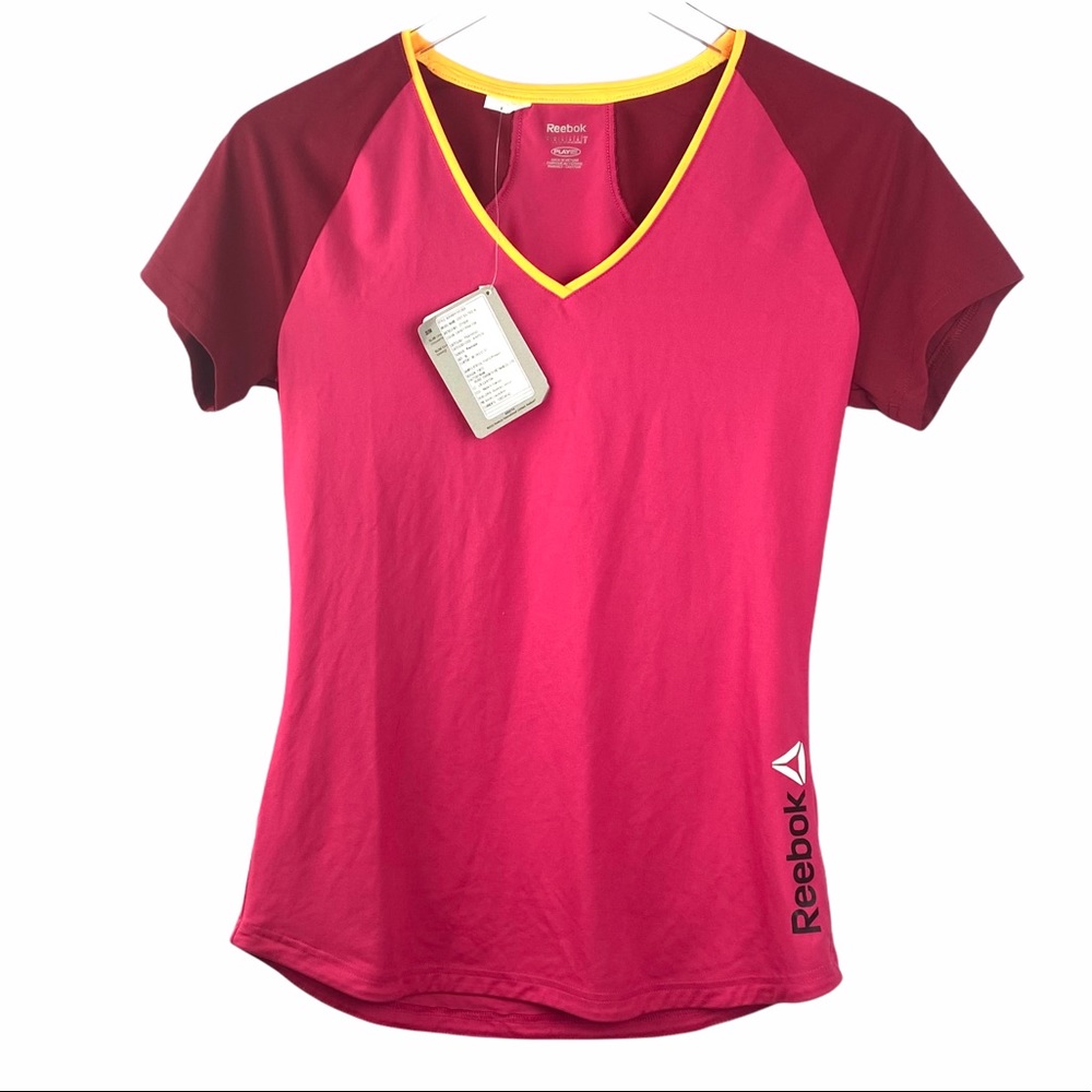 Reebok NWT Candy Pink Play Dry Short Sleeve Pullover T-Shirt Size S